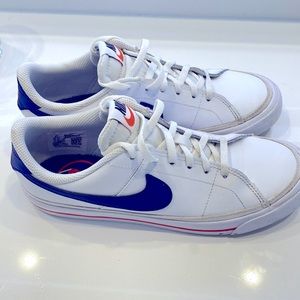 Boys Nike sneakers